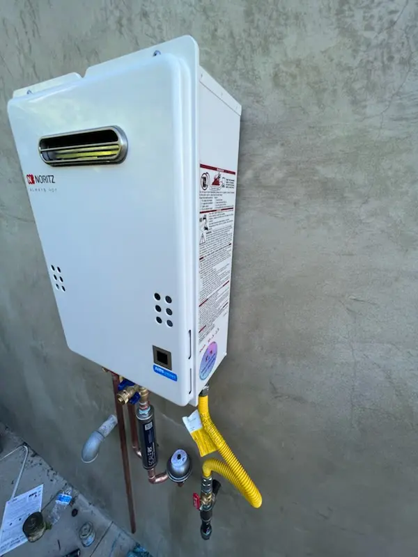 Tankless water heater installation for Covington Central Business District homes